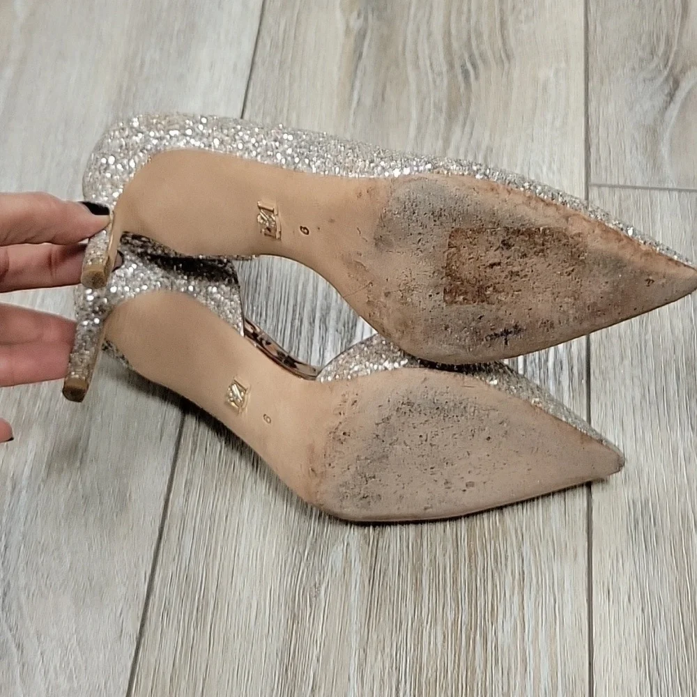 Badgley Mischka  Size 8 Champagne Daisy II Half d'Orsay Pump